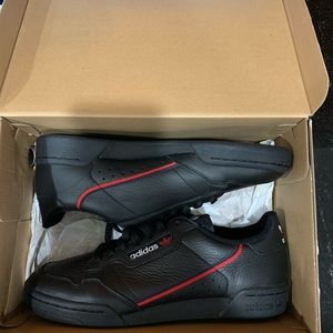 *NEW* Adidas continental 80
